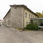 Ilmarise Residents